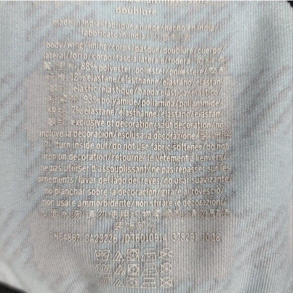 PINK Victoria's Secret Ultimate Unlined Plaid Sports Bra M - Picture 6 of 6